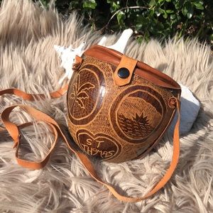 Vintage St Thomas Novelty Bag-Natural Material-Mini Size